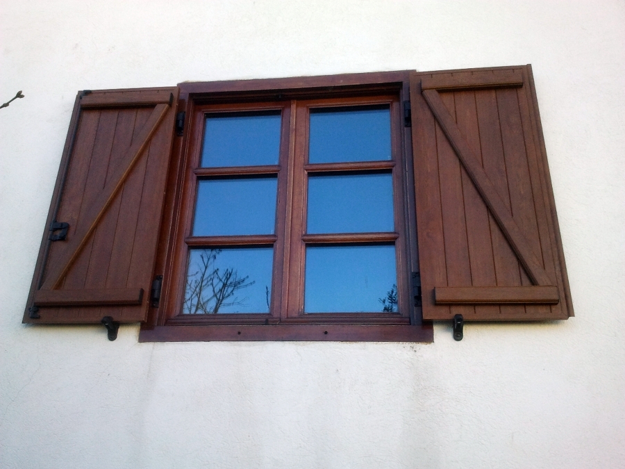 Contraventana en Z