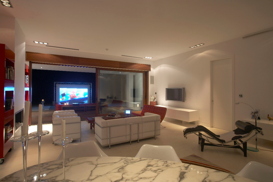 Control y Sistemas audiovisuales en vivienda