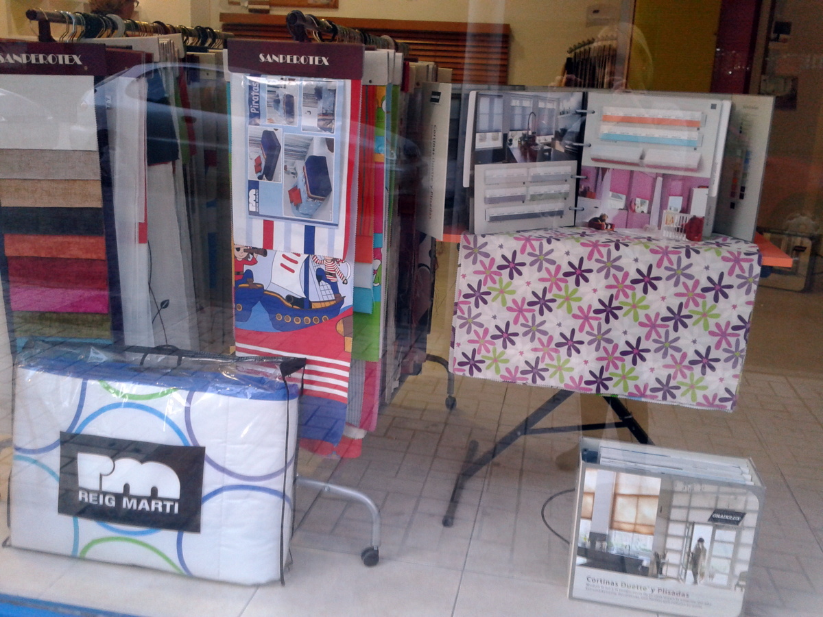 Cortinas, estores, panel Japones, etc...