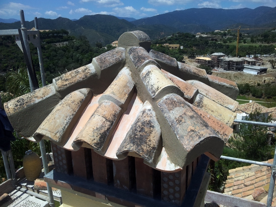 Foto: Detalle Cubierta Encuentro Chimenea de Arquitecnico Amg #1946497
