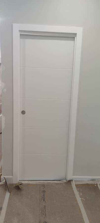 ✨ Puerta corredera instalada