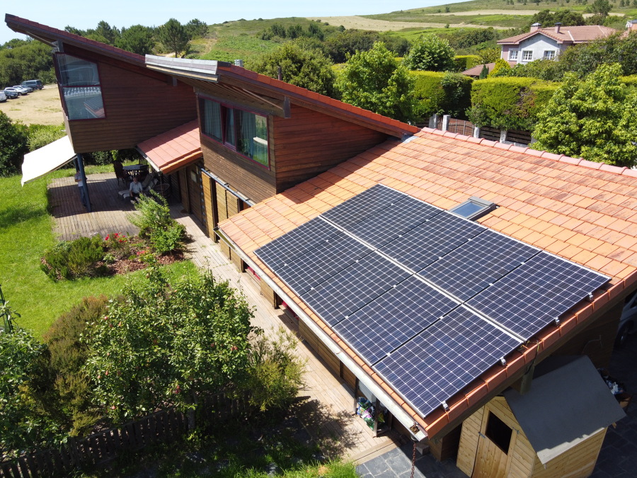 INSTALACIÓN FOTOVOLTAICA EN BARRIKA