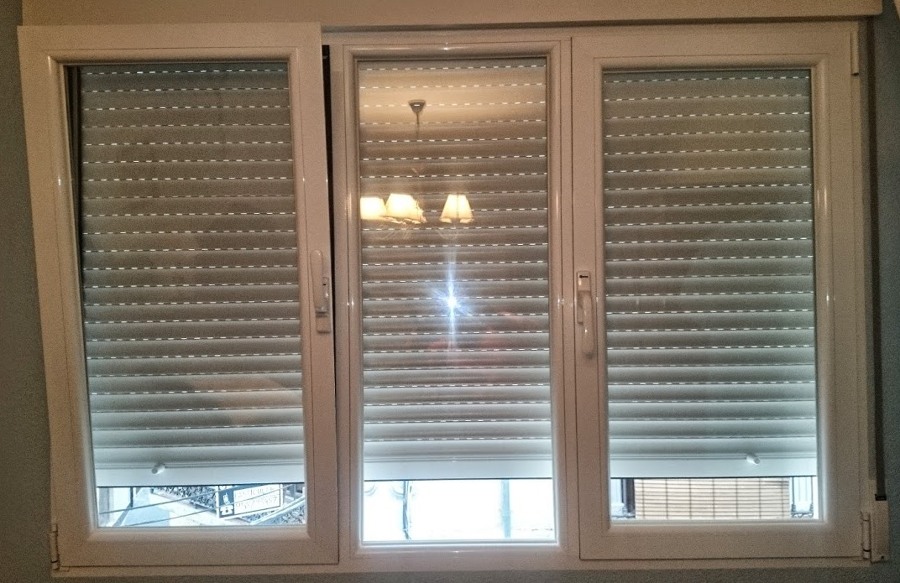 VENTANA 2 HOJAS ABATIBLE-OSCILO Y FIJO