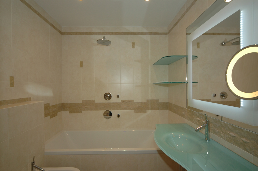 Baño de la niña