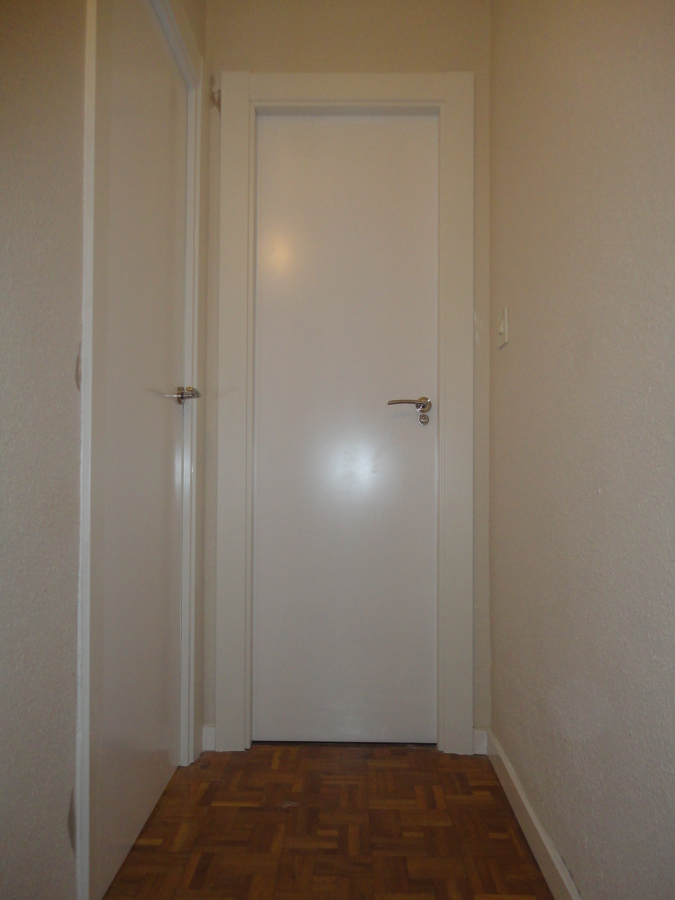 puertas del pasillo en vivienda