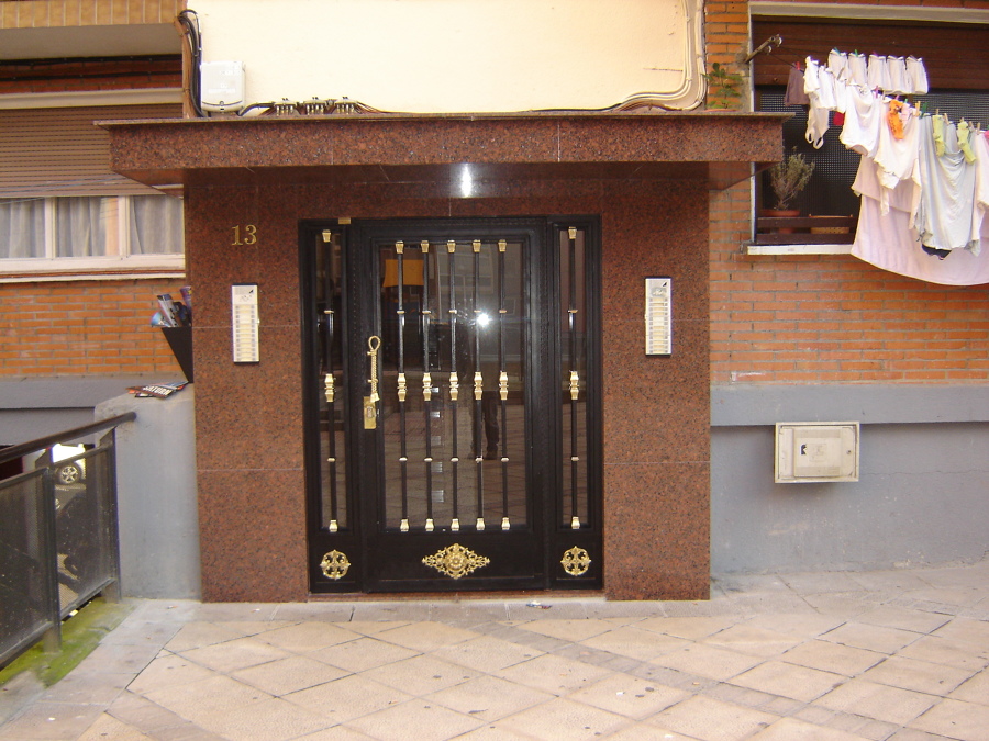 Puerta de Portal reformada