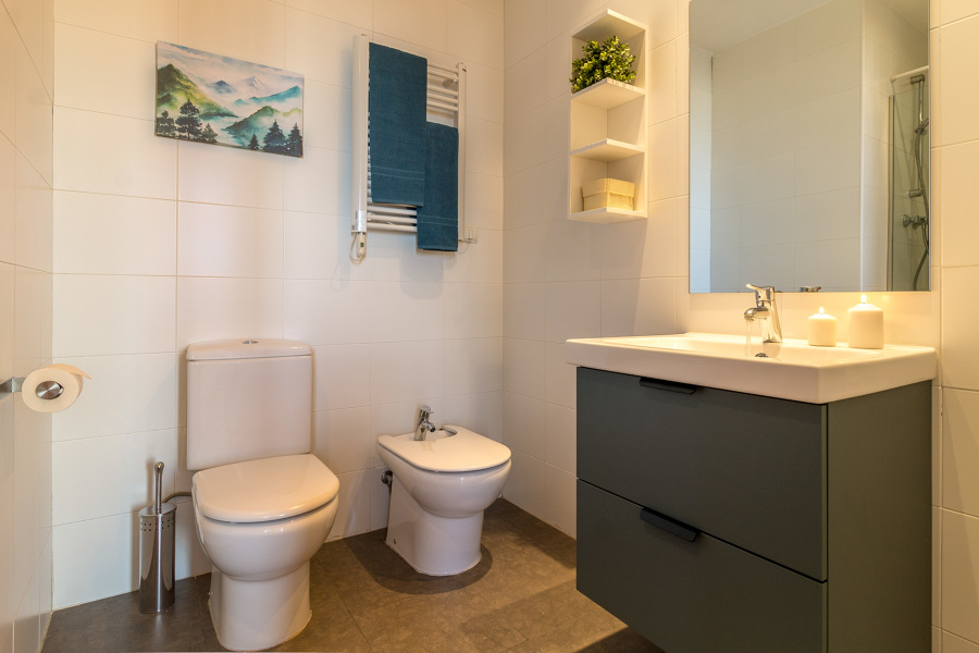 Baño | Dúplex Diagonal Mar | by Carmela Cebrián