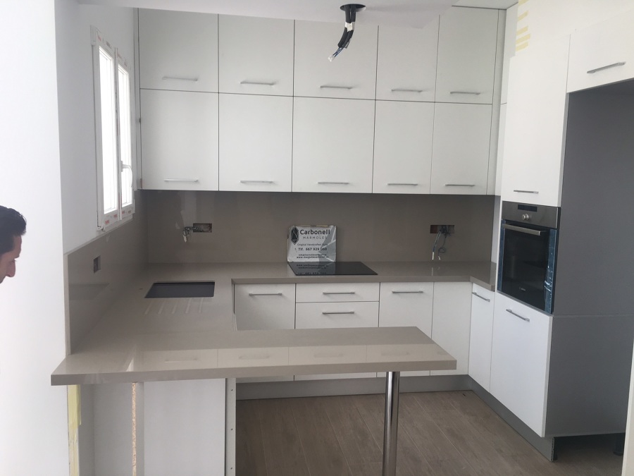 Bancada de porcelanico