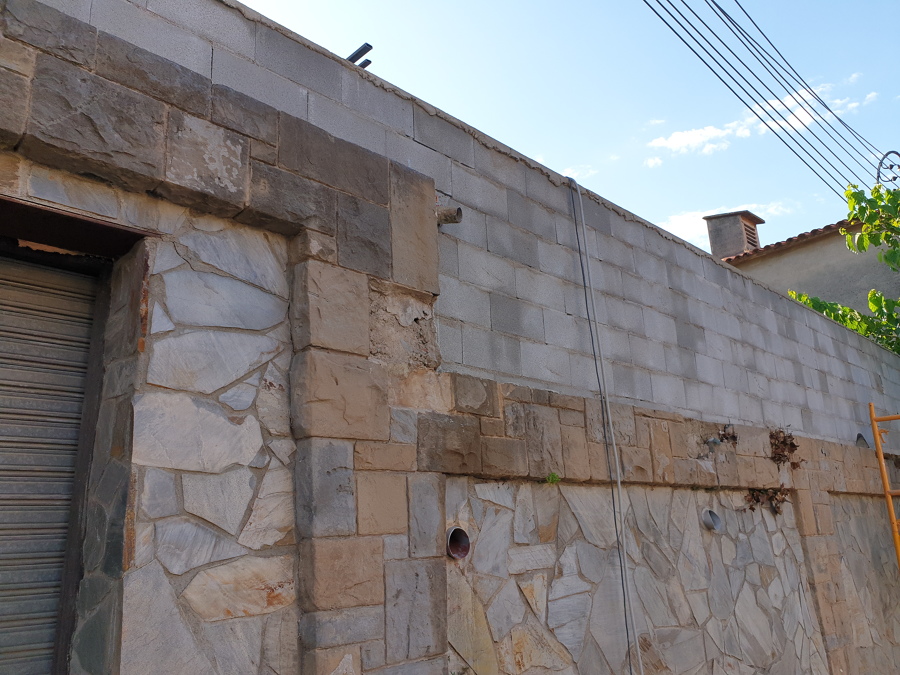 Muro de seguridad.