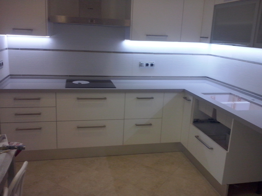 Encimera Silestone Aluminio Nube