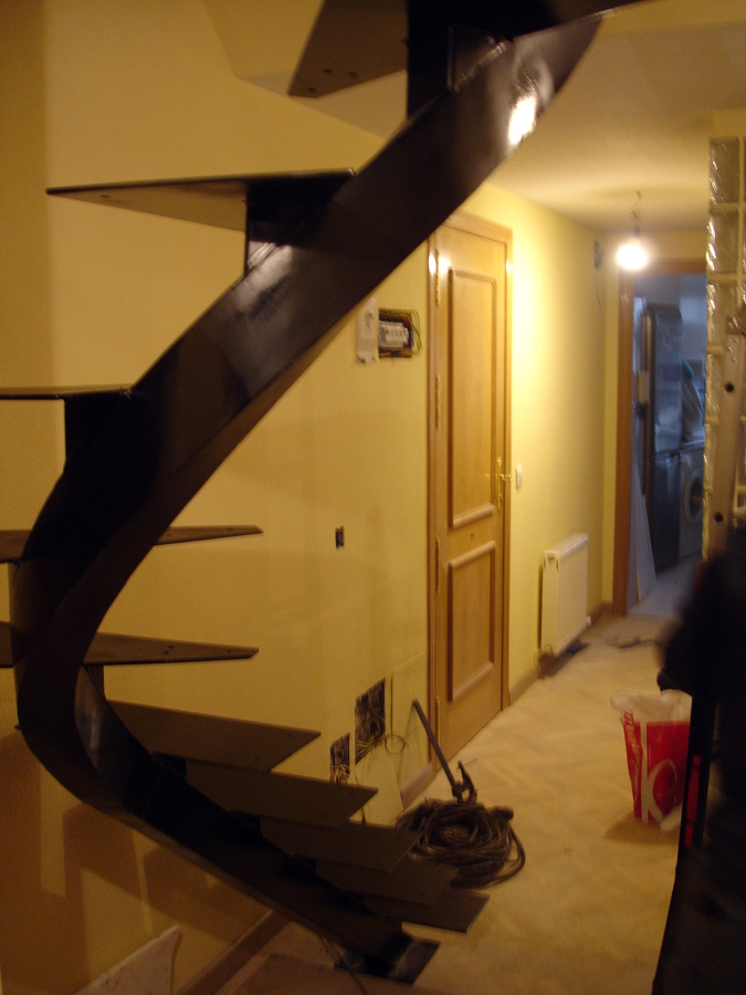 Escalera " Cola de Dragón"