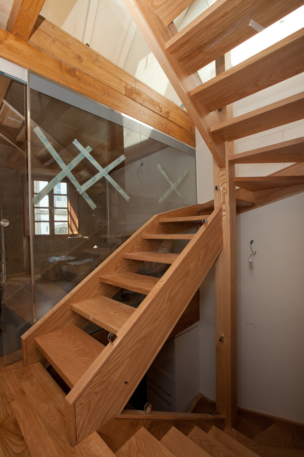 escalera en madera