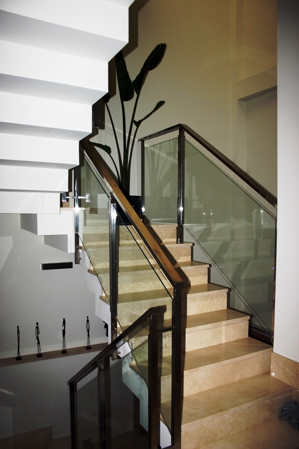 ESCALERA EN VIVIENDA