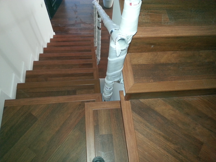 escalera forrada