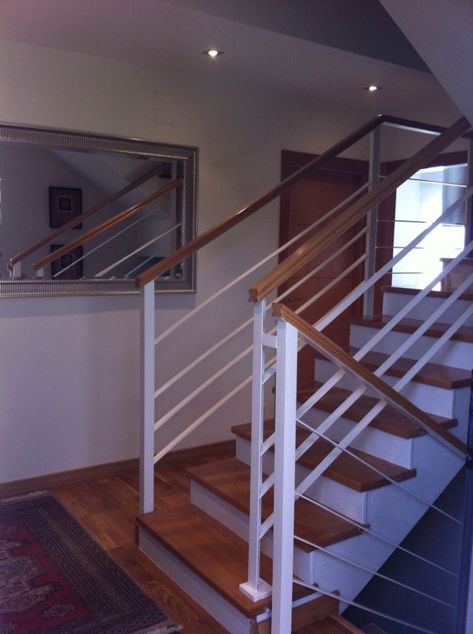 Foto: Escalera Mixta Hierro e Madera de Antonino Villano #692903 ...