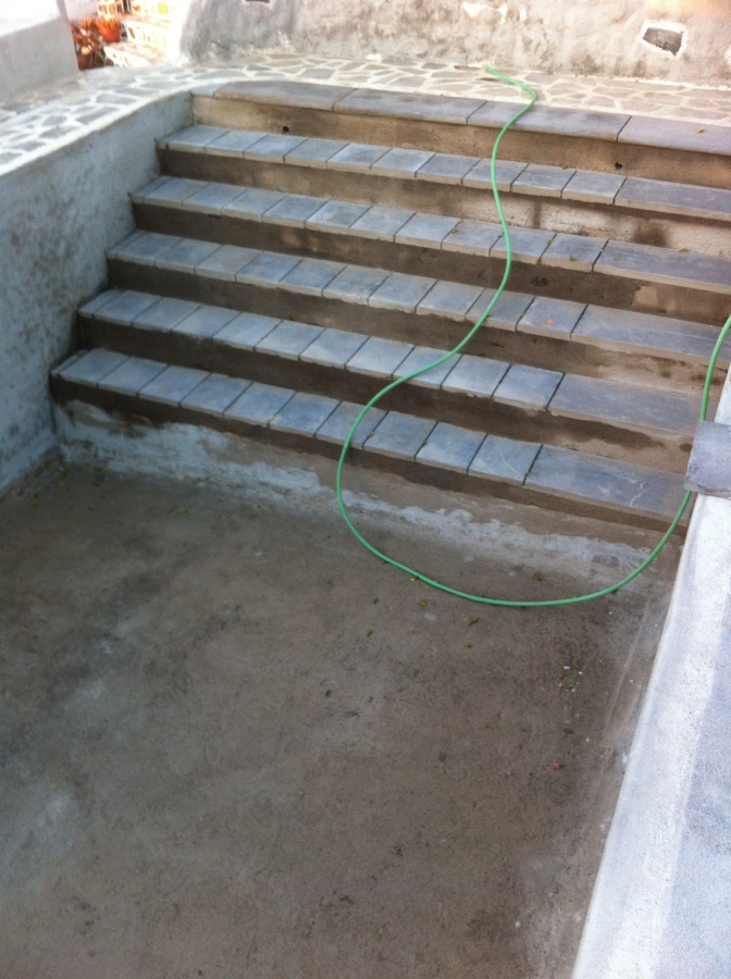 Escalera piscina