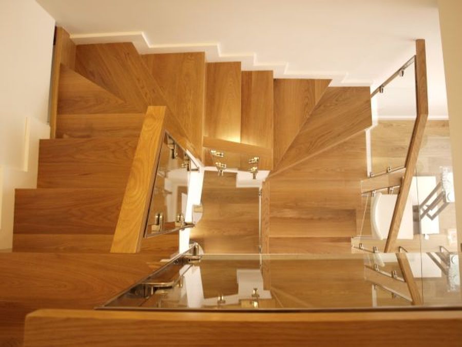Escalera en tarimas