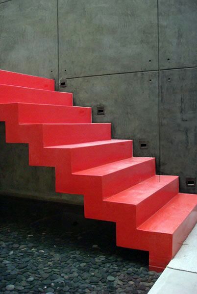 ESCALERA ROJA ART&CEMENT