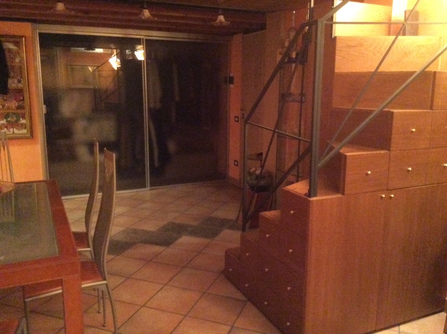 escalera y salon 