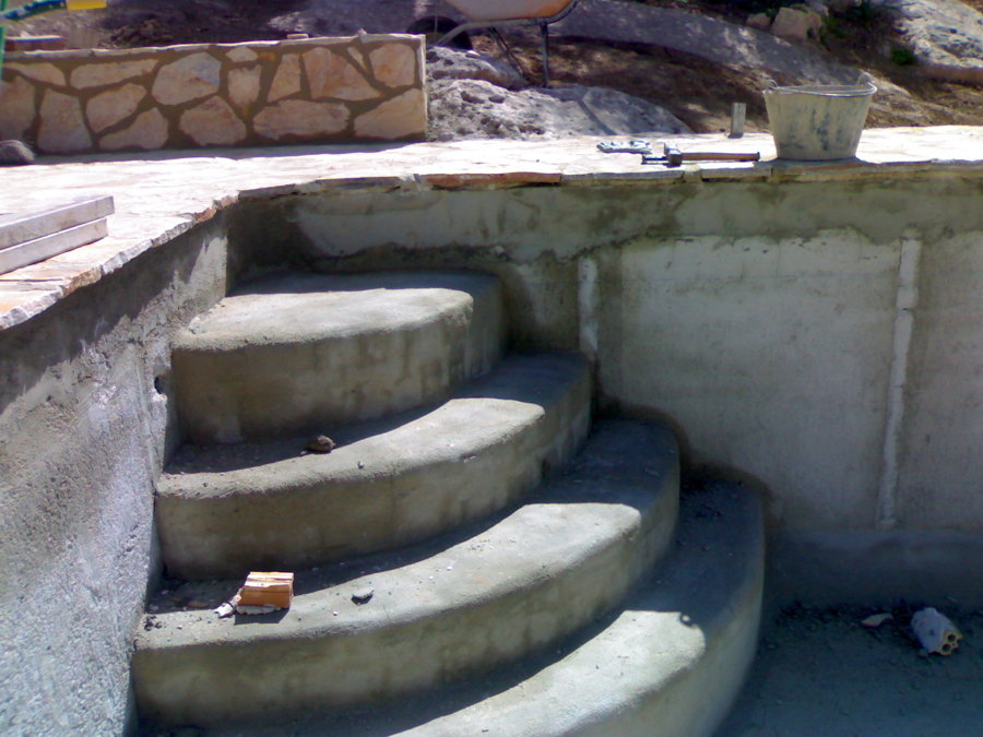 ESCALERAS PISCINA