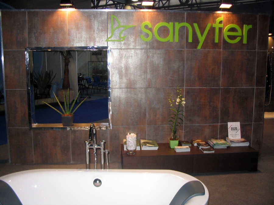 Expositor Sanyfer