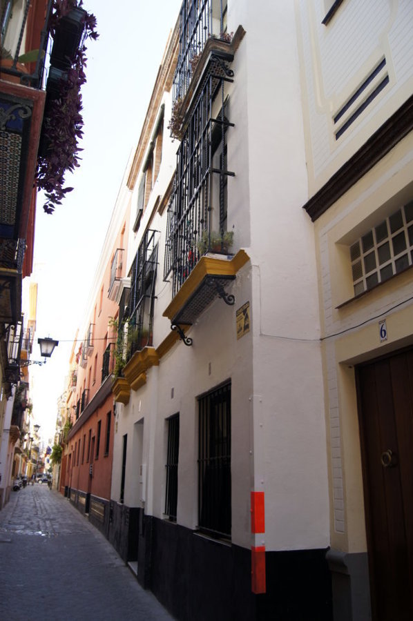 Fachada Calle Redes