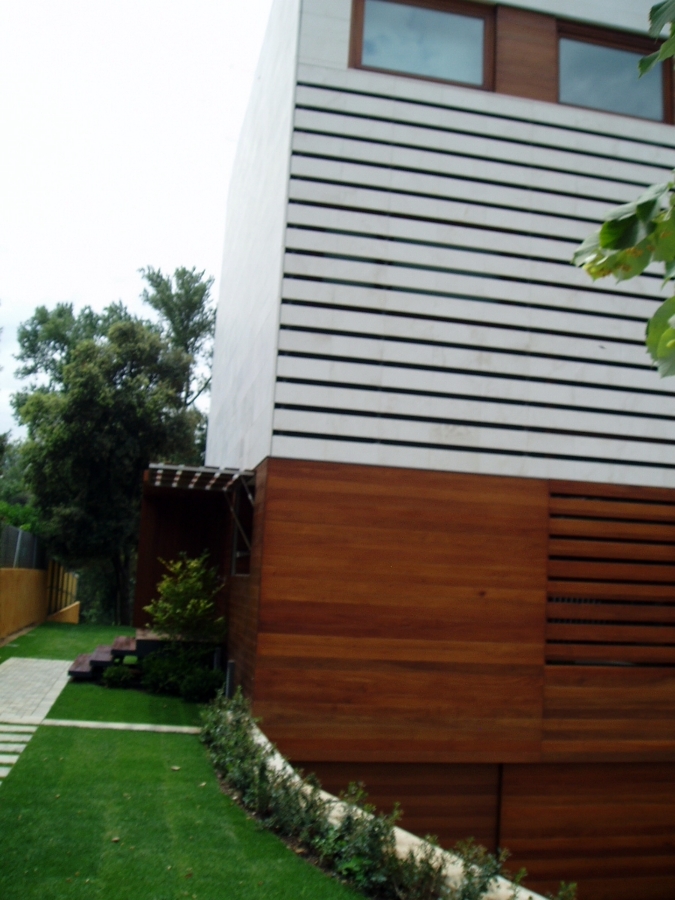fachada de madera 