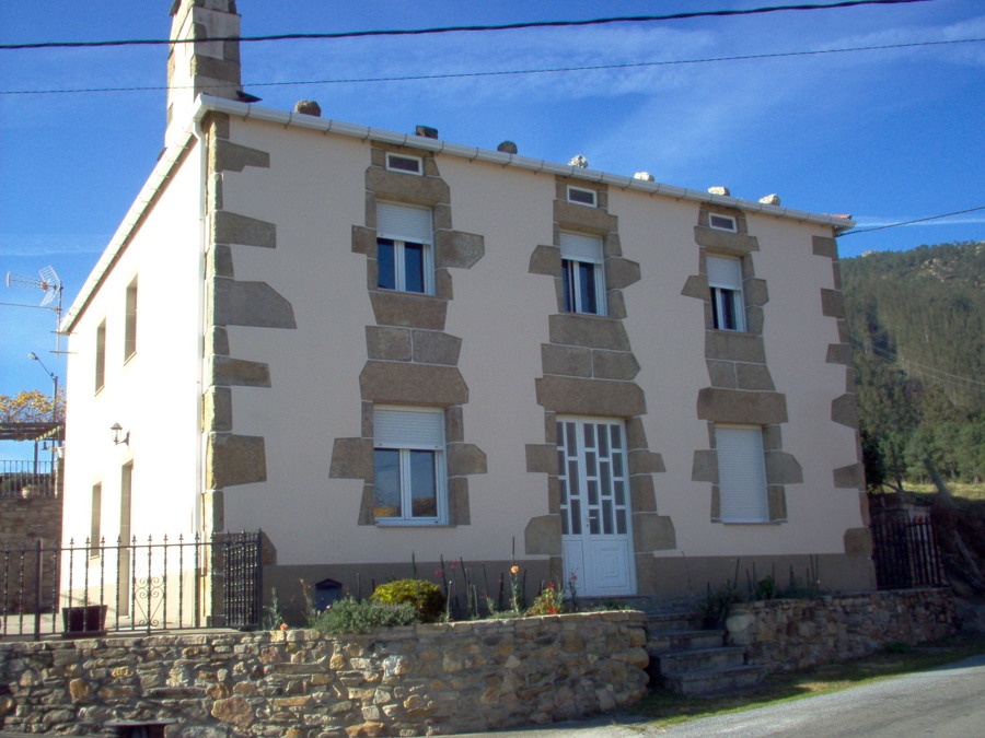 fachada en peidra