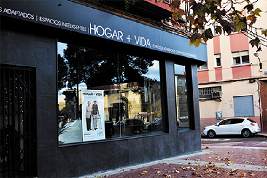 Fachad del Espacio Hogar + Vida