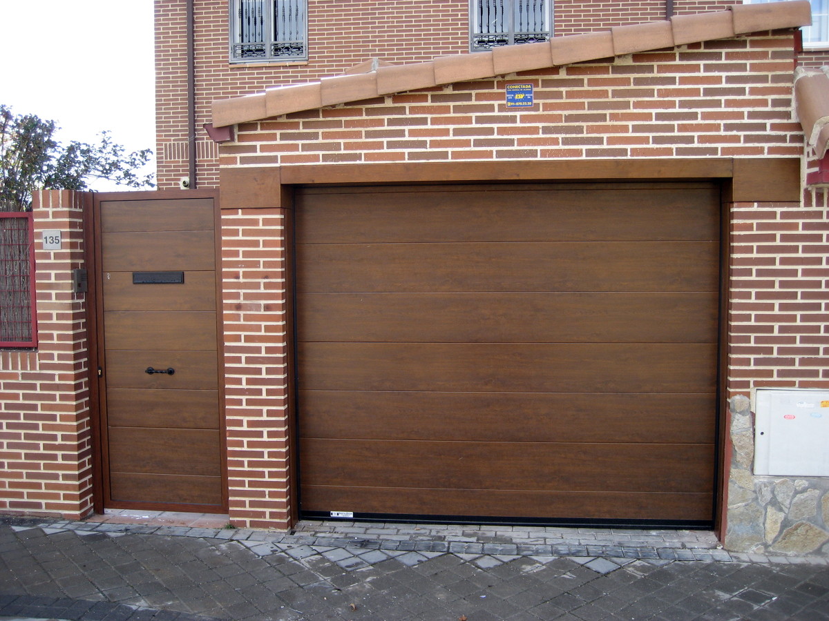 FACTORYDOOR PUERTA IMITACIÓN MADERA LISA CLARA