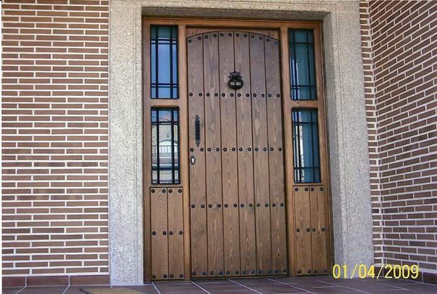 Puerta de.entrada a medida