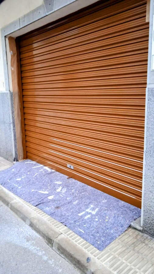Esmaltado puerta garaje