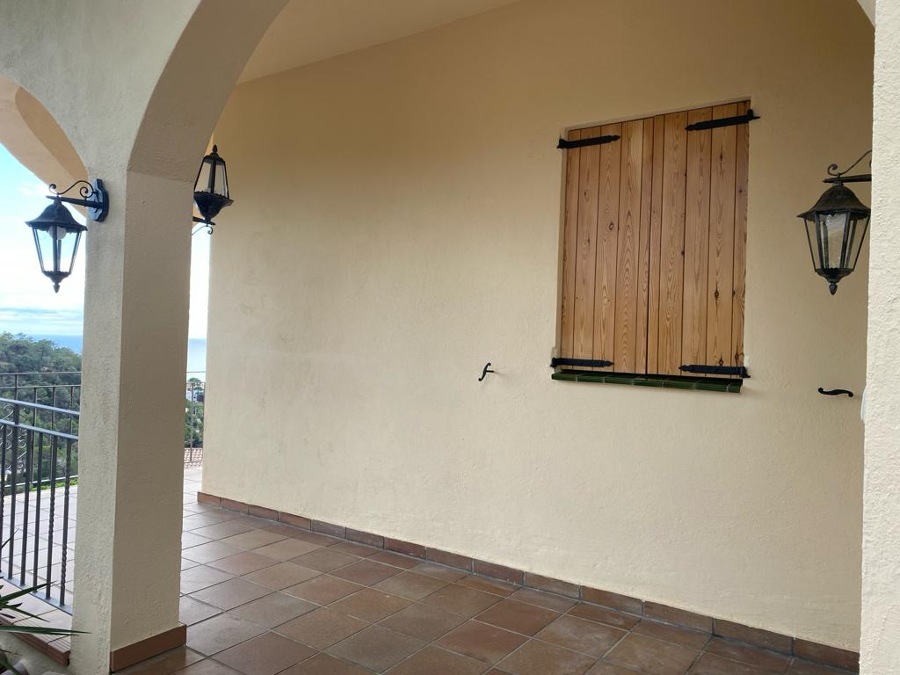 Portones de madera