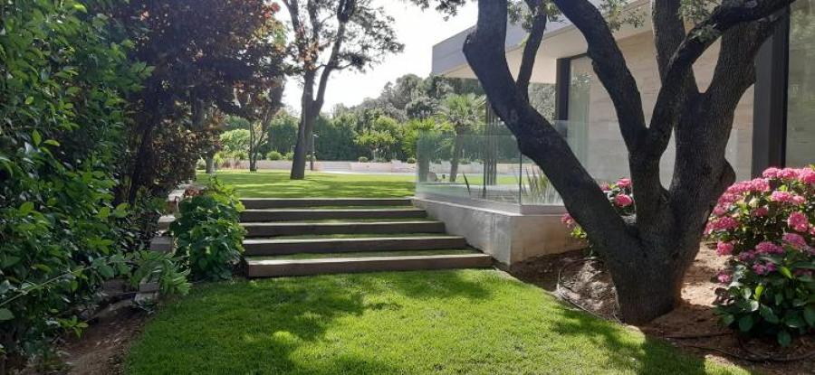 Jardín particular.