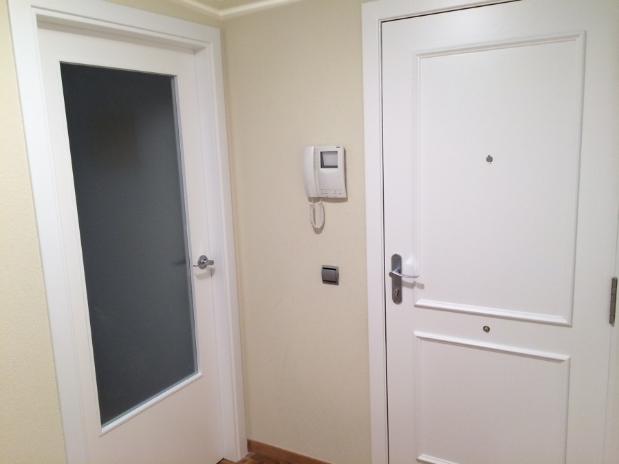 LACADO PUERTAS
