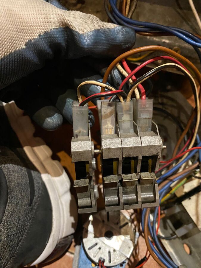 Reparación de una máquina de hielo