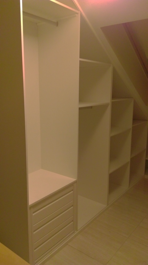 vestidor boardilla