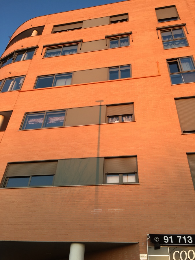 Instalación con 12 metros canaleta exterior pintada