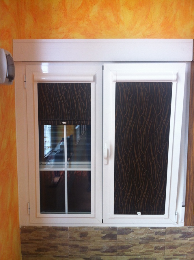 Ventana y estore