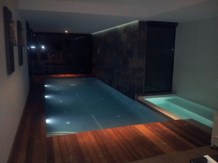 Fabricación de piscina interior en La Finca