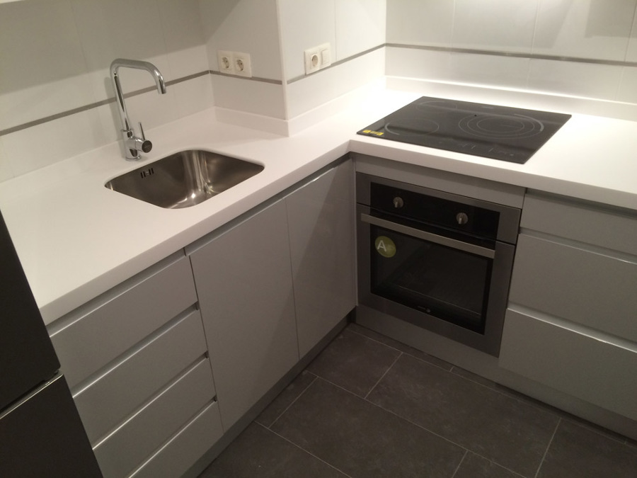 cocina gris perla