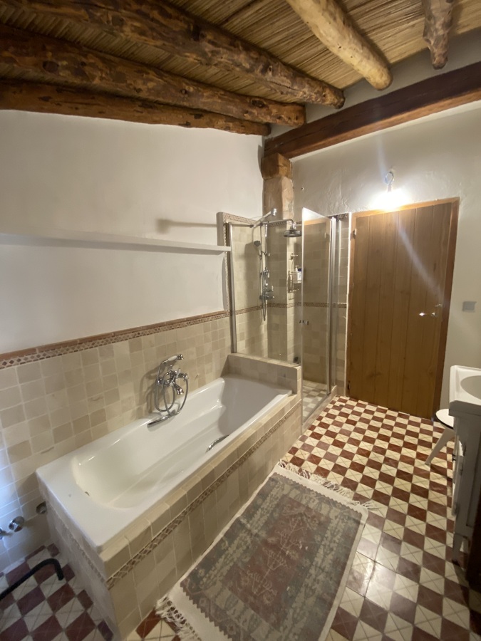 Baño rústico