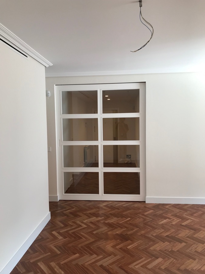 puerta a medida