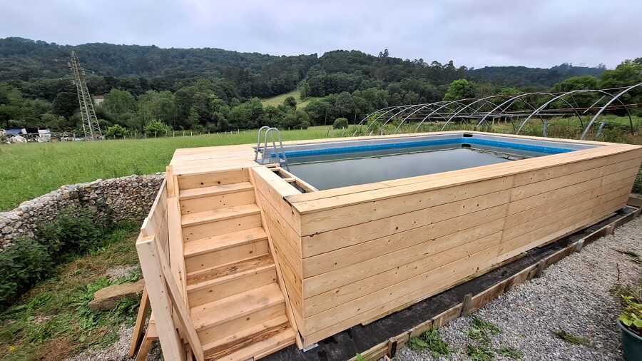 Recubrimiento de piscina de superficie