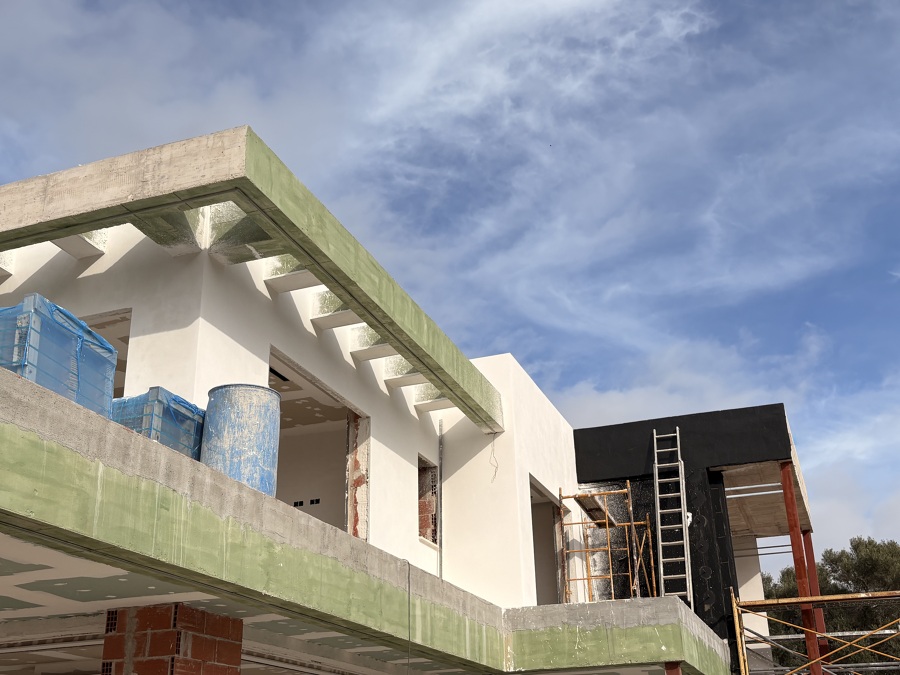 Monocapa con máquina de proyección