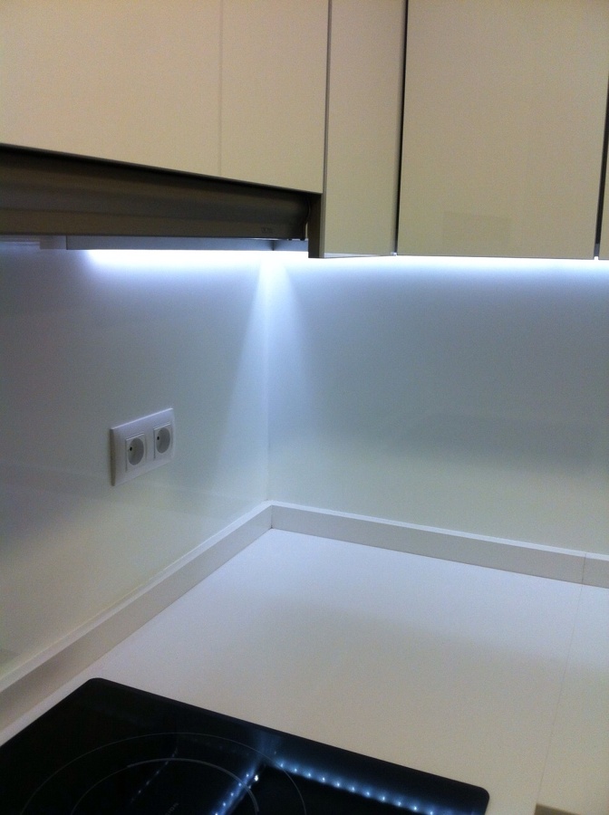 COCINA CON ILUMINACION