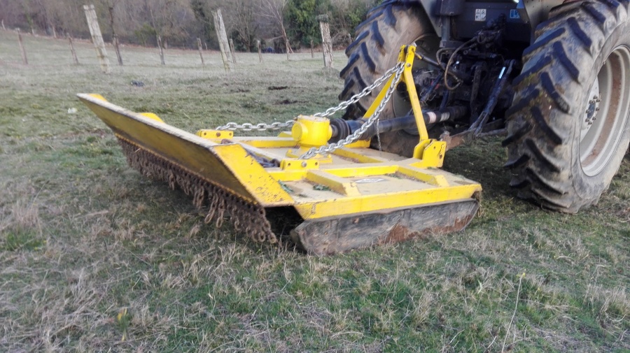 Desbroce tractor