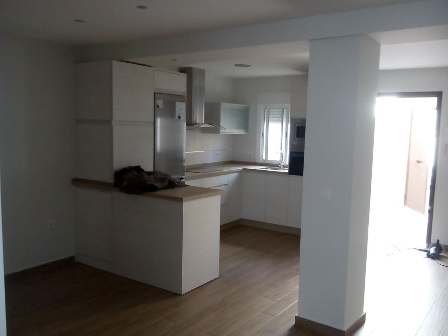 Cocina americana en vivienda unifamiliar