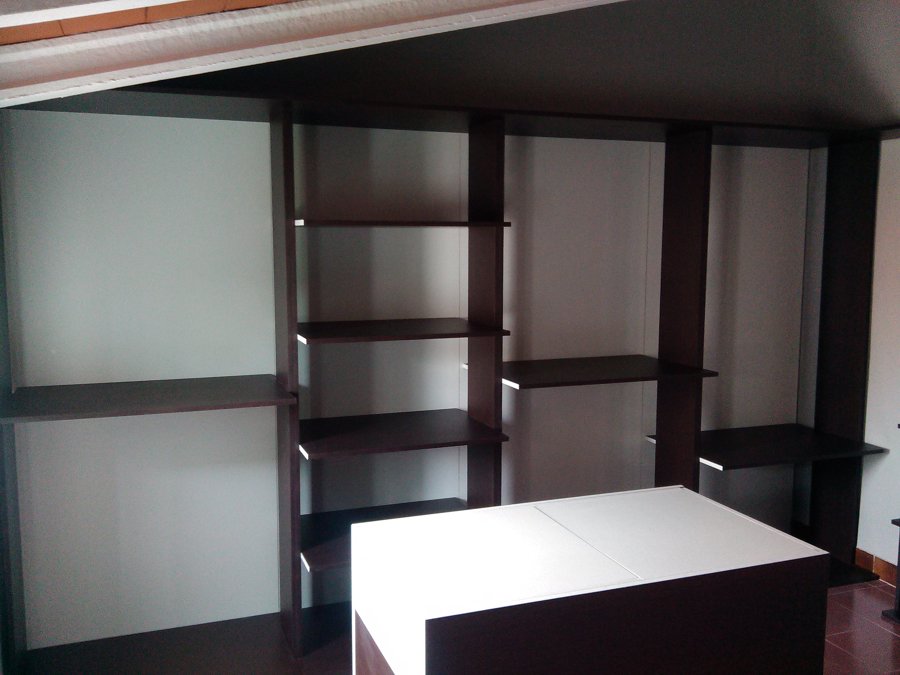 VESTIDOR ABIERTO