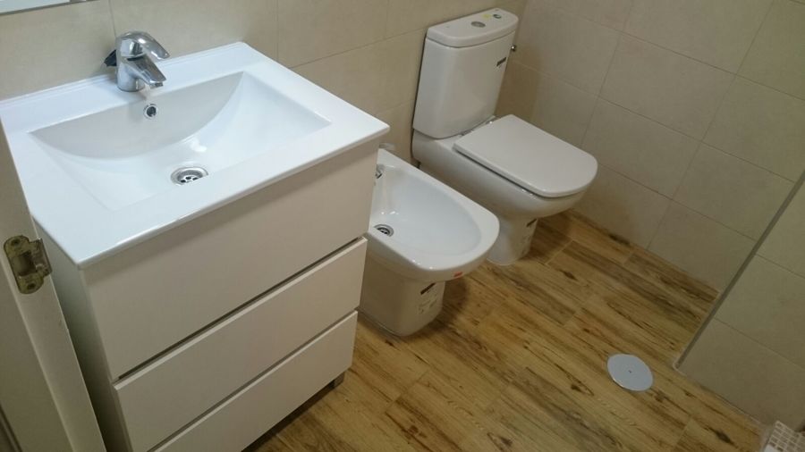 Lavabo y sanitarios.